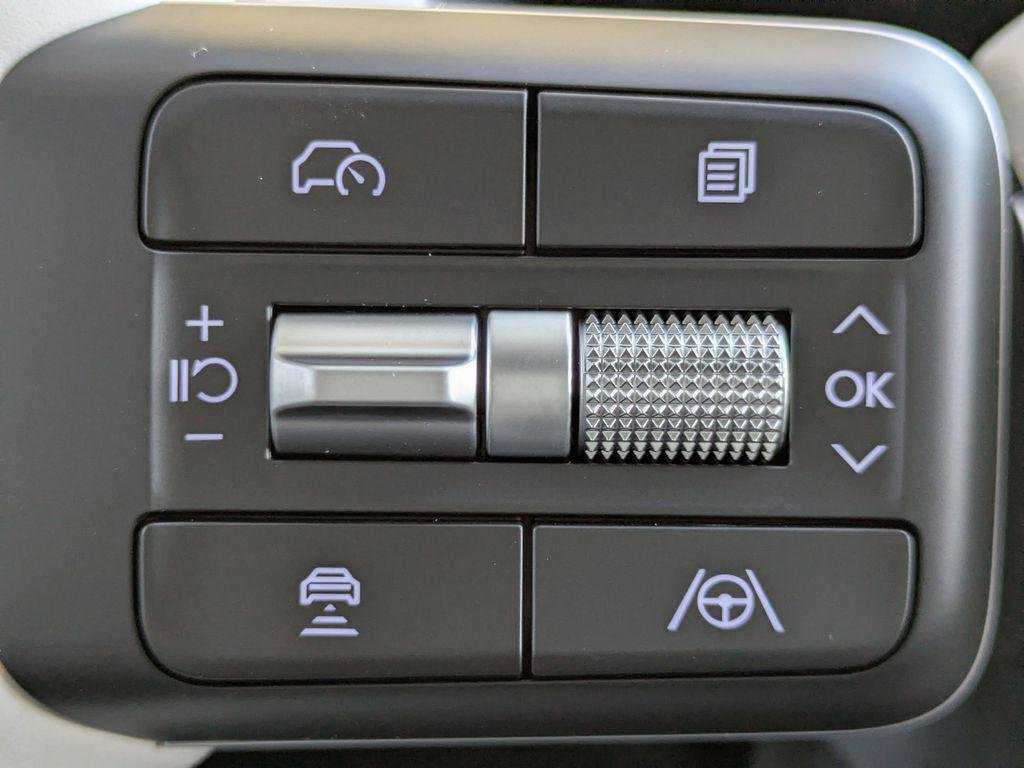 New 2026 White Hyundai SE image 21