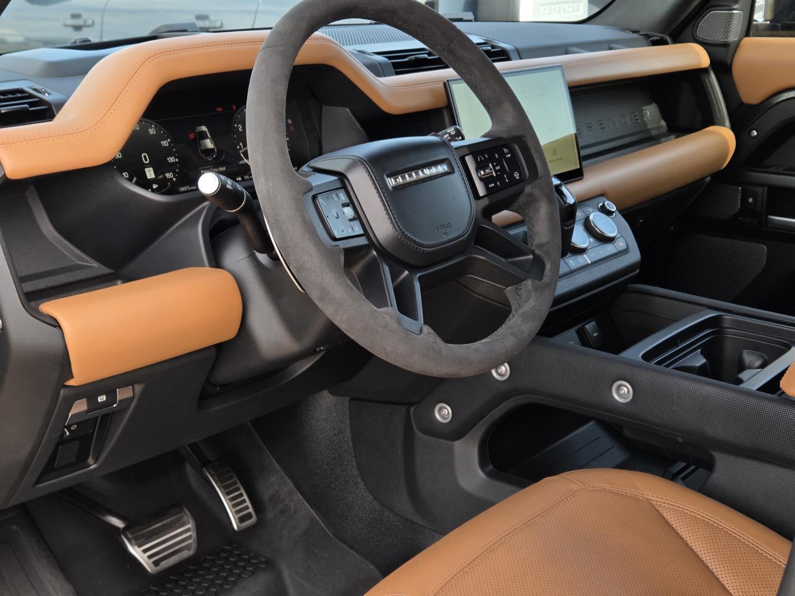 Used 2024 Carpathian Grey Premium Metallic Land Rover Carpathian Edition image 36