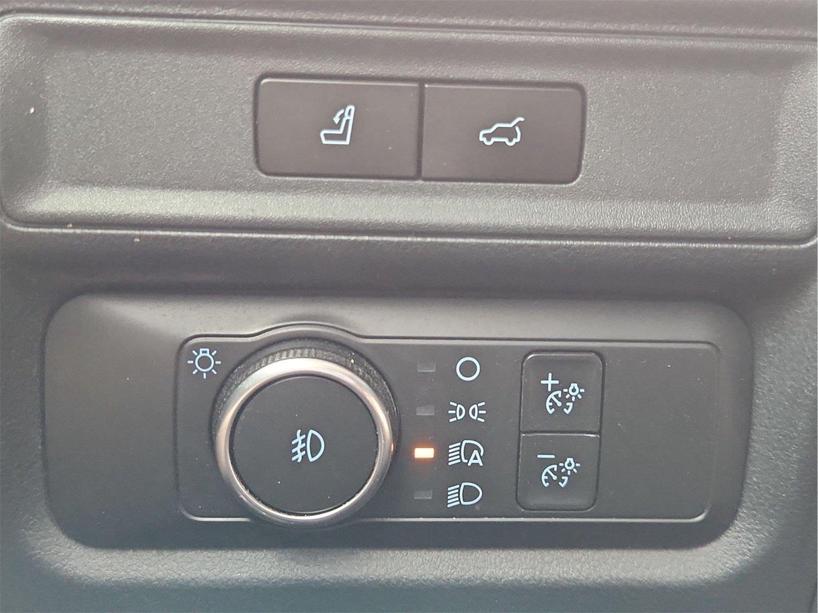 2023 Ford Expedition photo 18 of 36