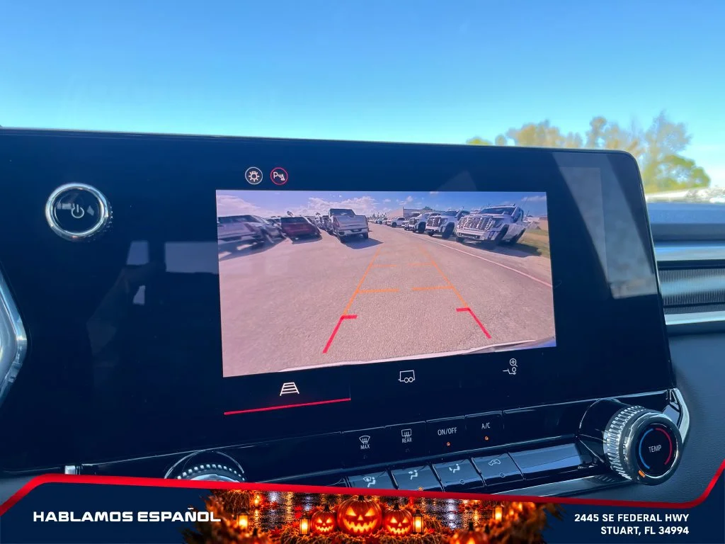 New 2026 Summit White GMC Elevation image 31