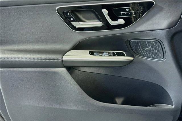 New 2027 Black Mercedes-Benz GLC 300 image 46