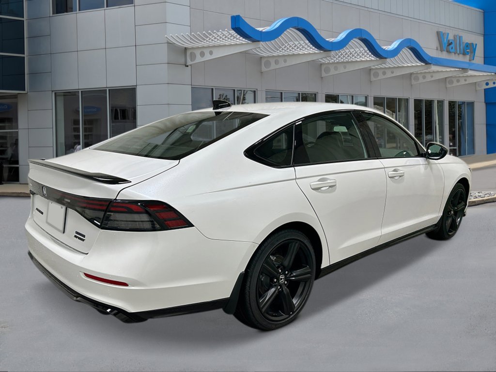 New 2026 Platinum White Pearl Honda Sport-L image 5