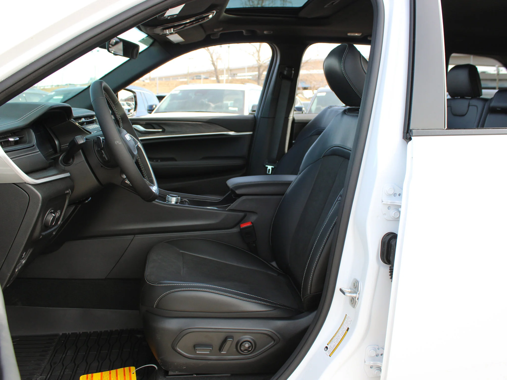 New 2026 White Jeep Altitude* 4x4, 2.0L Turbo image 9