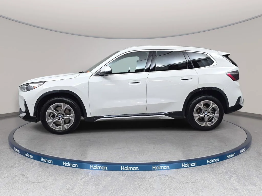 Used 2025 Alpine White BMW xDrive28i image 9