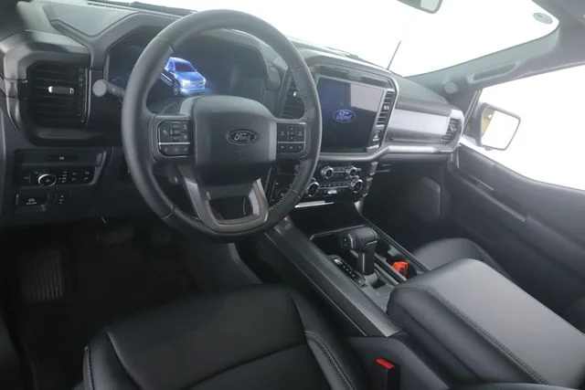 Used 2025 Gray Ford Lariat image 17