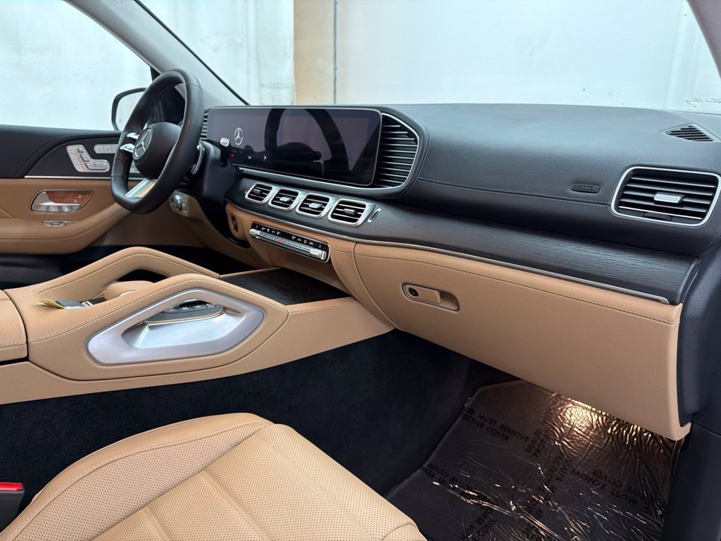 Certified Used 2026 Gray Mercedes-Benz GLS 450 image 33