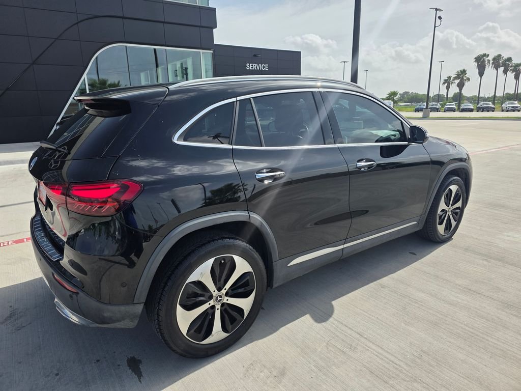 Used 2024 Black Mercedes-Benz GLA 250 image 7