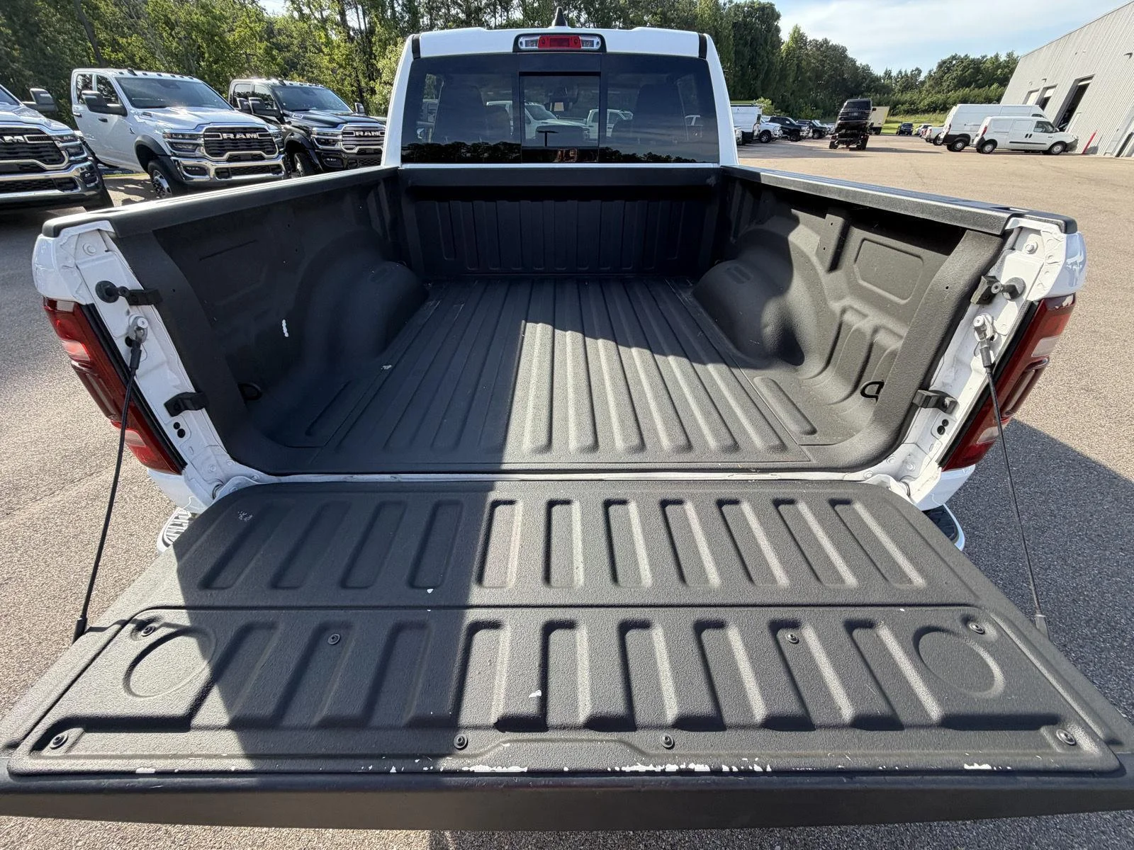 Used 2021 Bright White Clearcoat Ram Laramie image 20