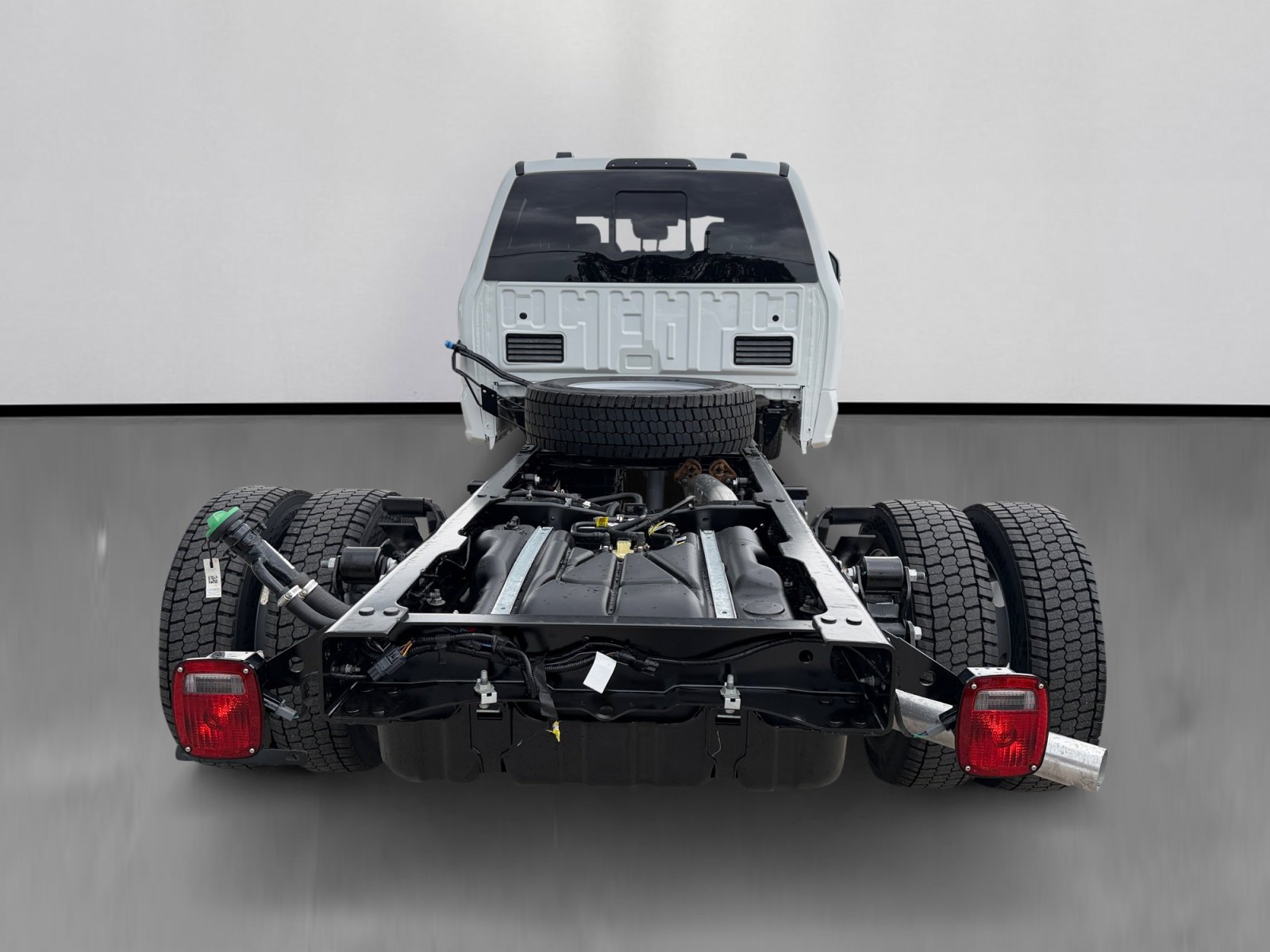 New 2026 Oxford White Ford XL image 19