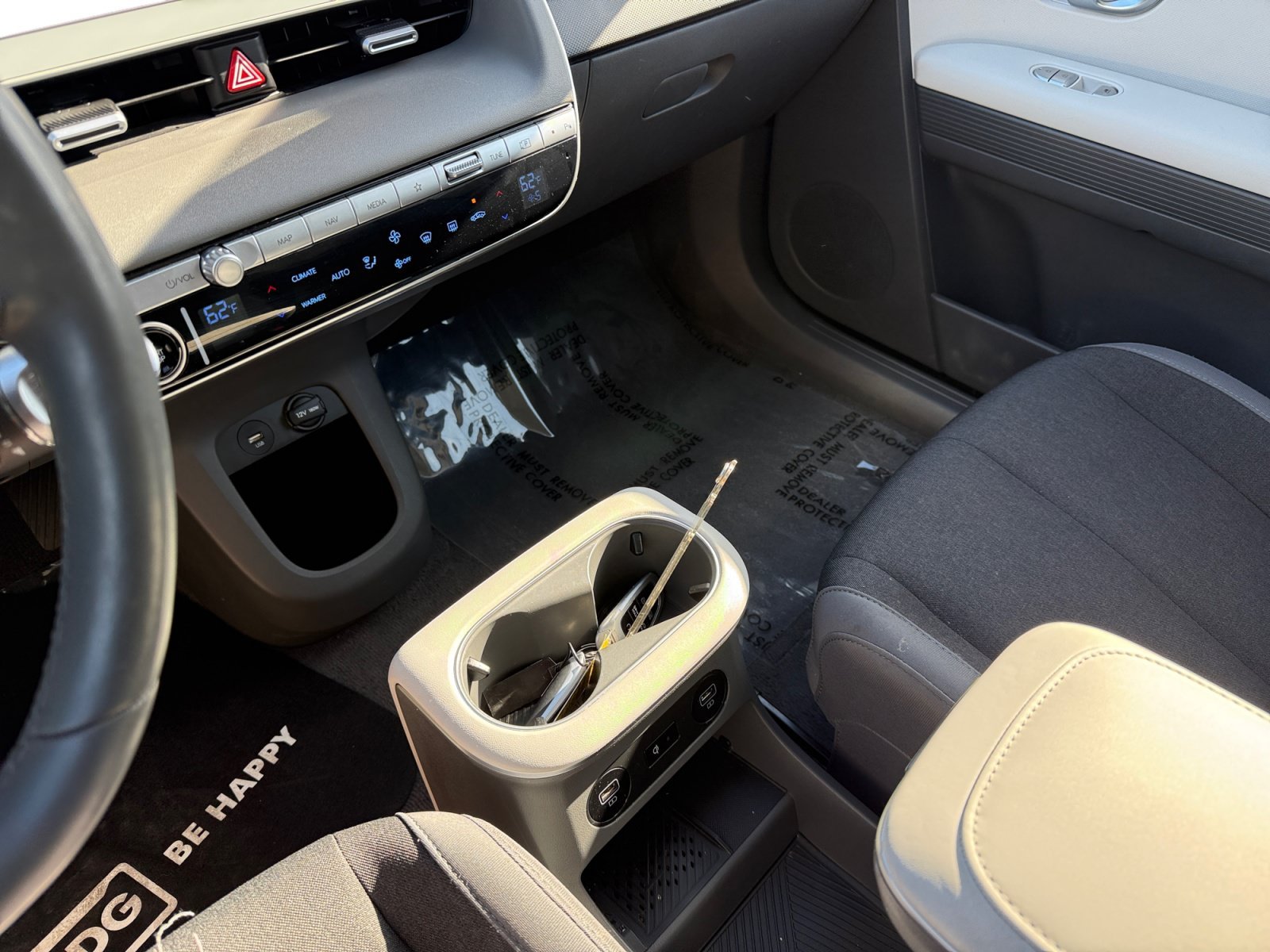 Used 2024 Teal Hyundai SEL image 13