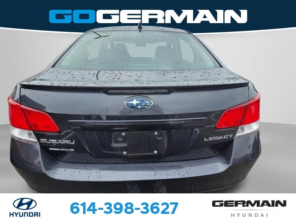 Used 2011 Gray Subaru 2.5i image 8
