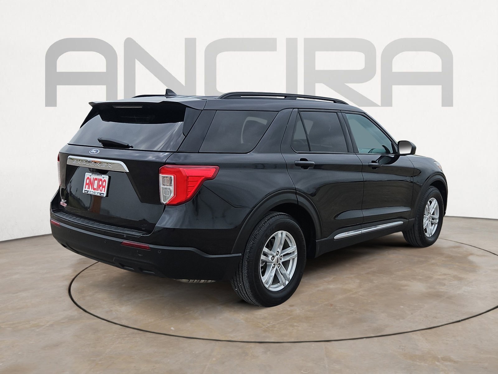 Used 2022 Black Metallic Ford XLT image 9