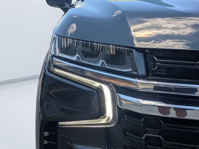 Used 2022 Black Chevrolet LS image 9