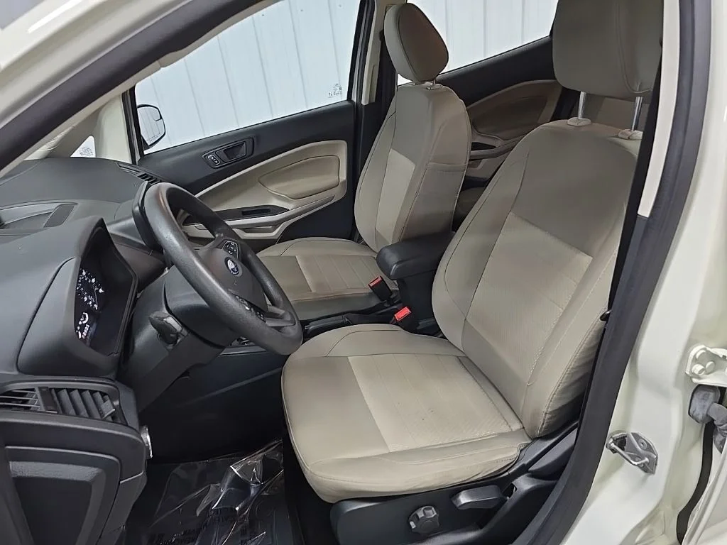 Used 2022 White Ford S image 33