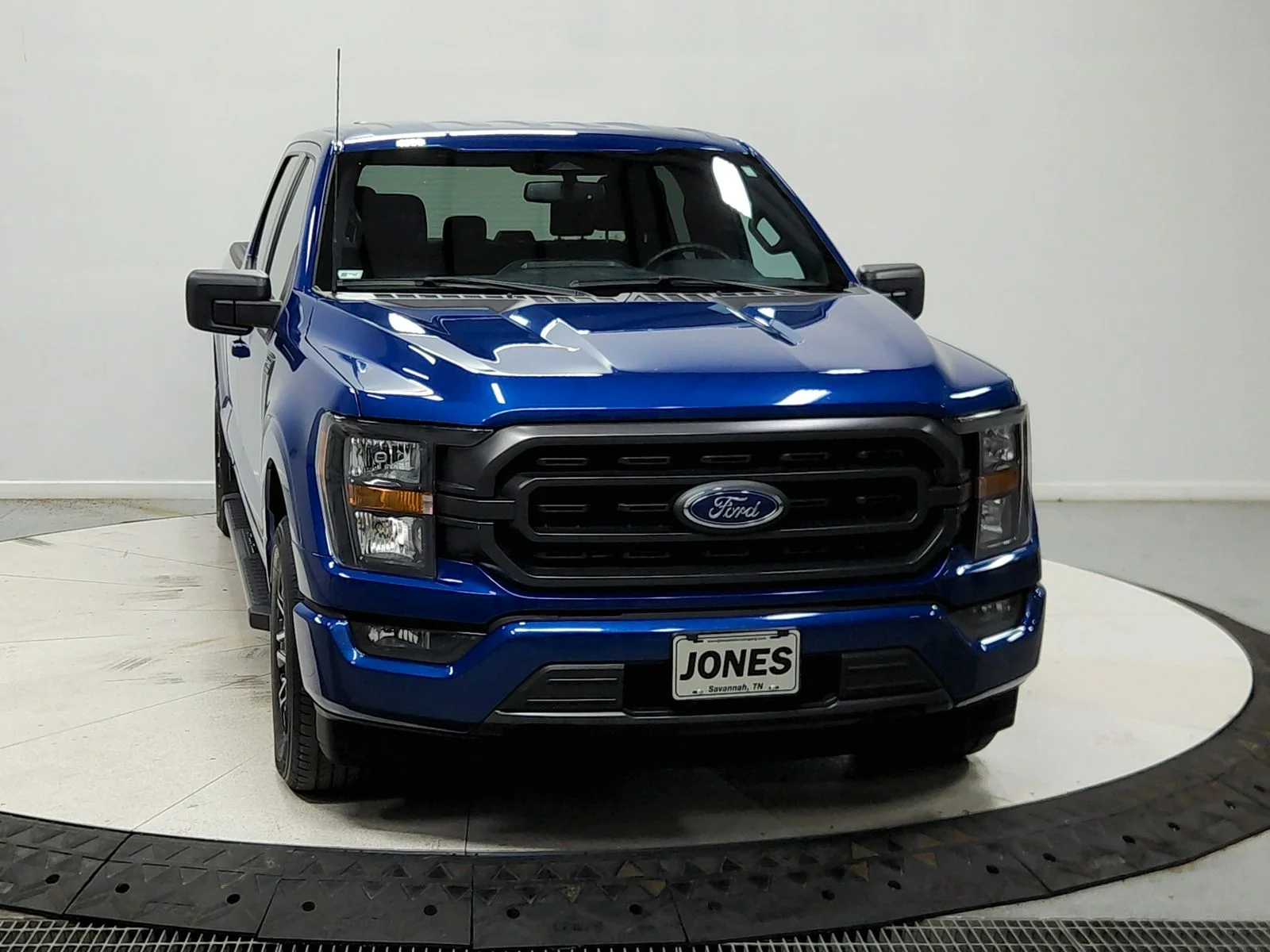 Used 2023  Ford XLT image 3
