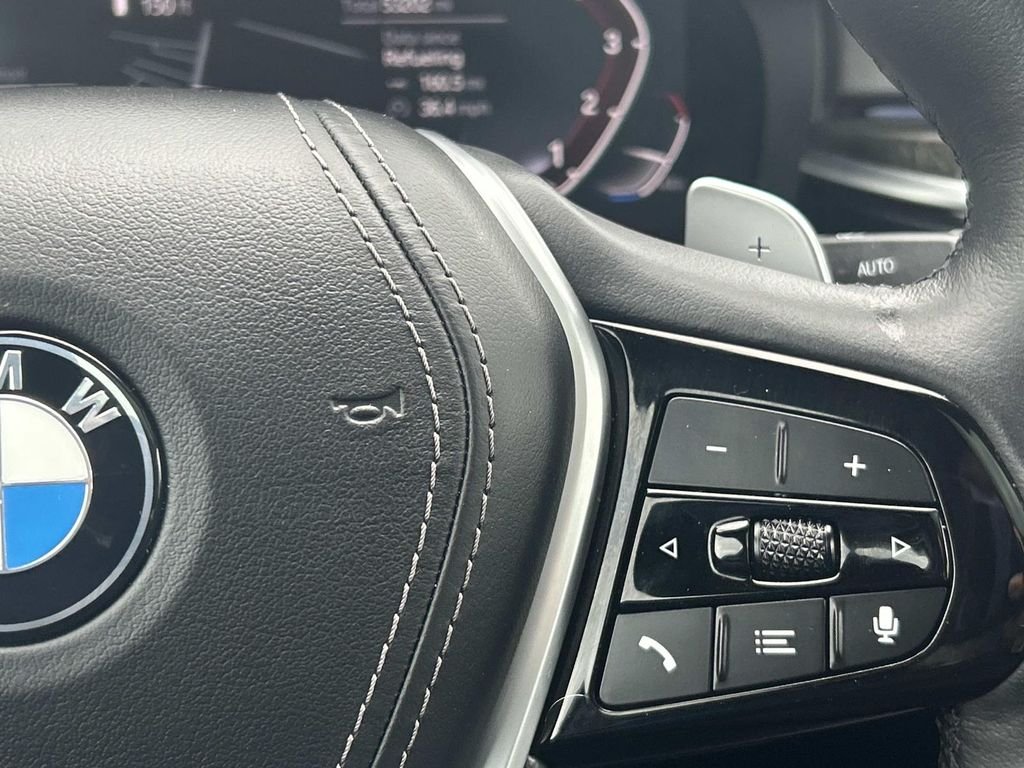Used 2022 Black BMW 540i xDrive image 24