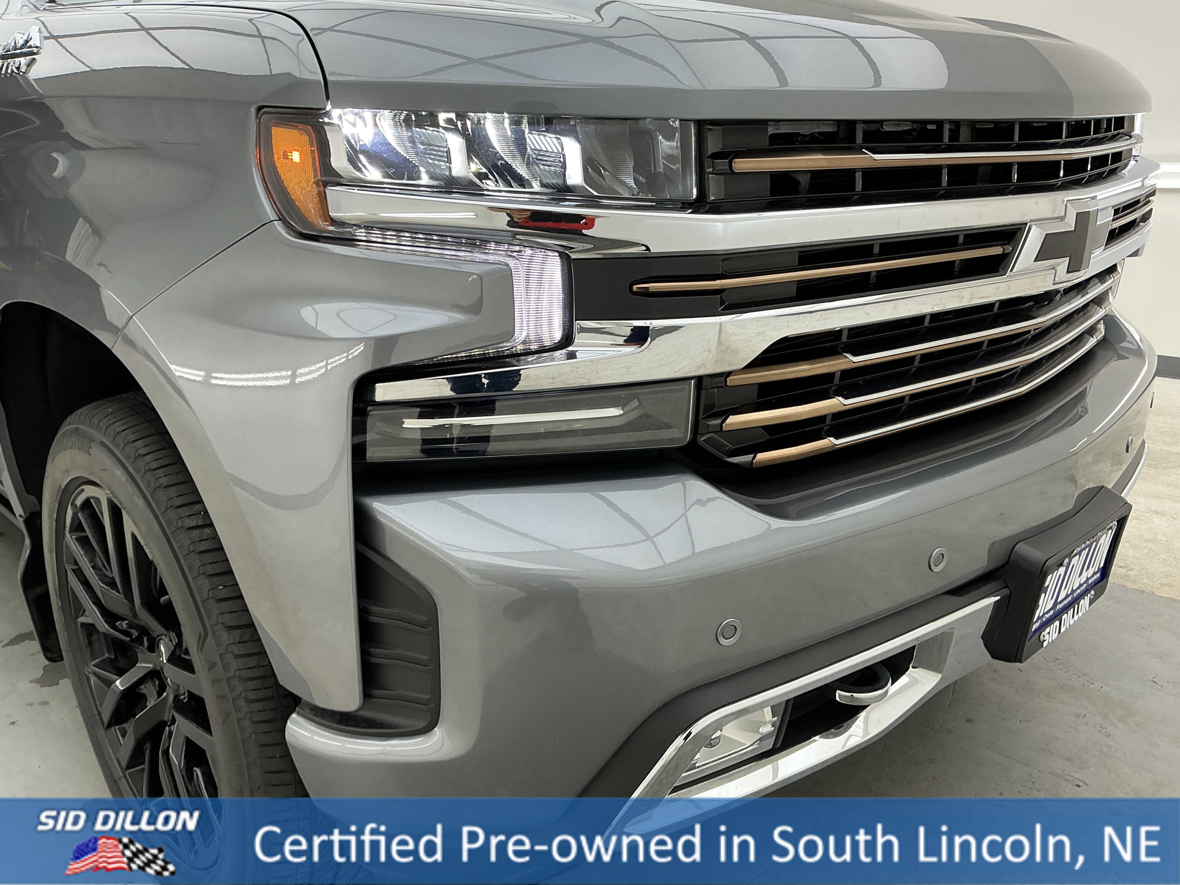 Used 2020 Satin Steel Metallic Chevrolet High Country image 26