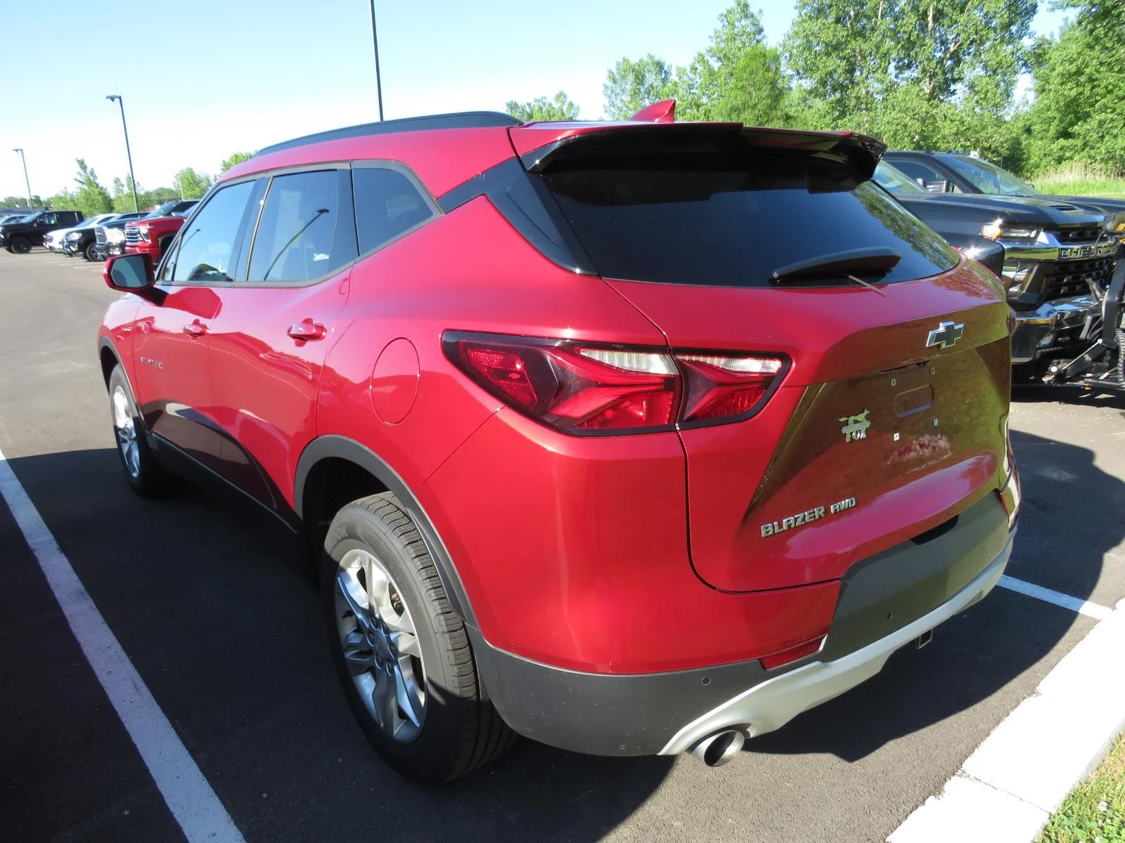 Used 2019 Cajun Red Tintcoat Chevrolet  image 11