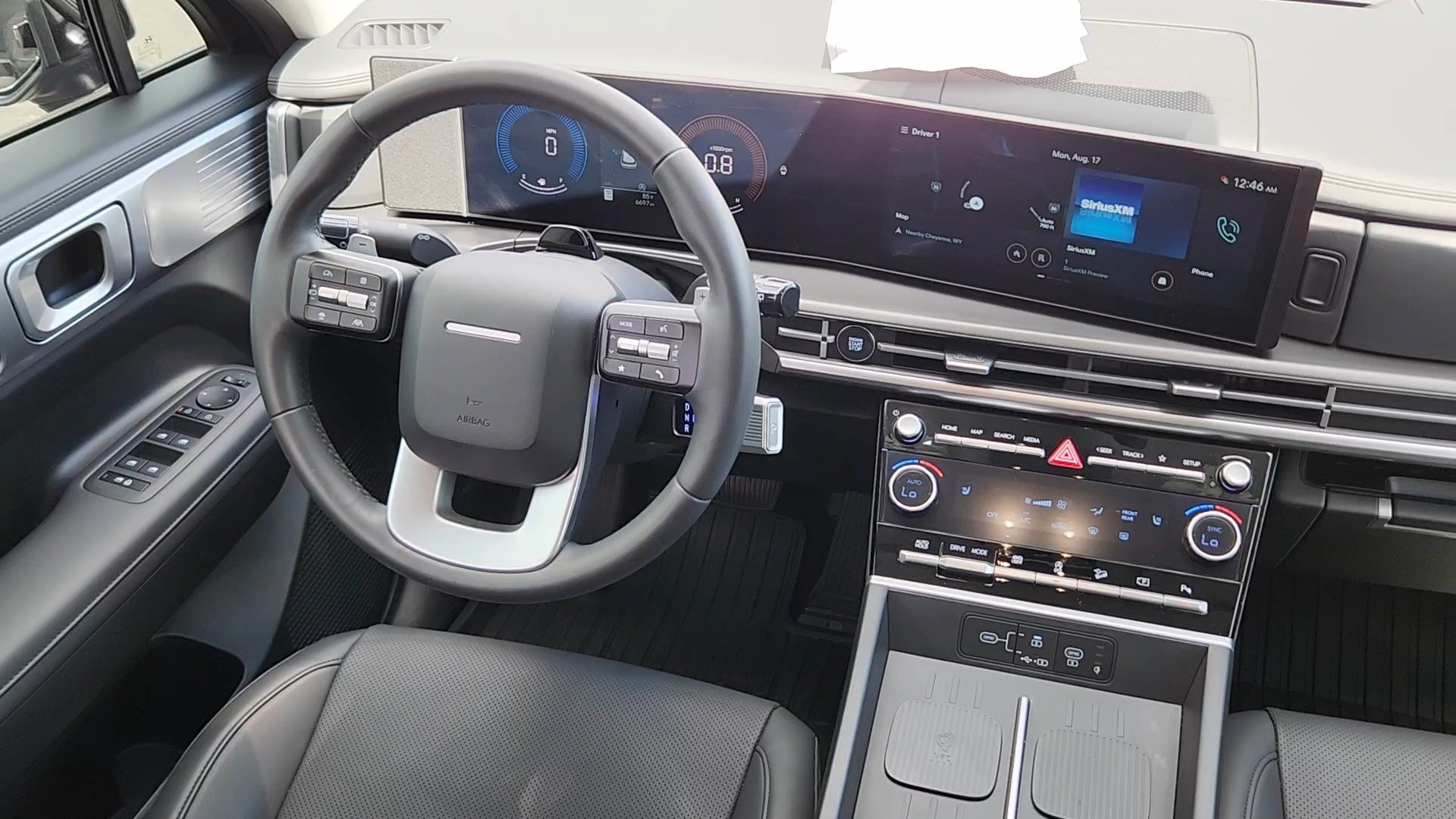 Used 2025 Phantom Black Hyundai XRT image 5