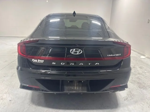 Used 2020 Black Hyundai Limited image 7