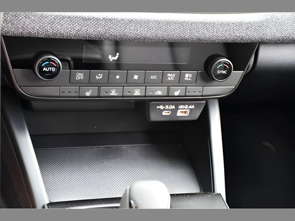 New 2026 CRYSTAL BLACK SILICA Subaru Premium image 33