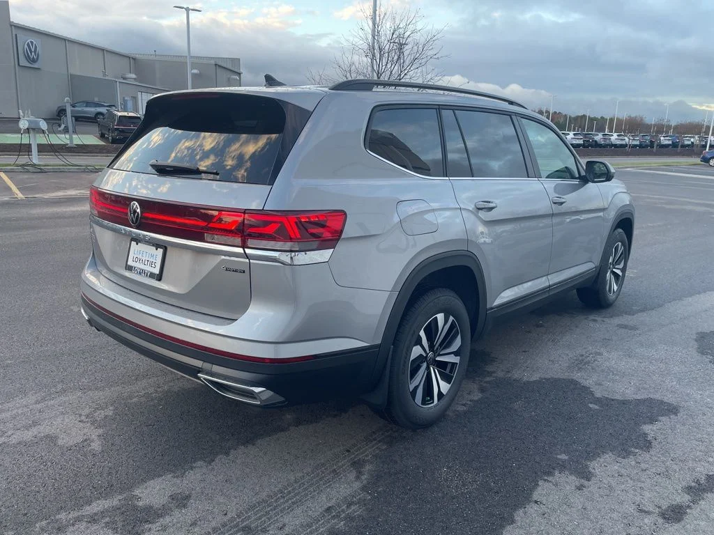 New 2026 Silver Volkswagen 2.0T SE image 3