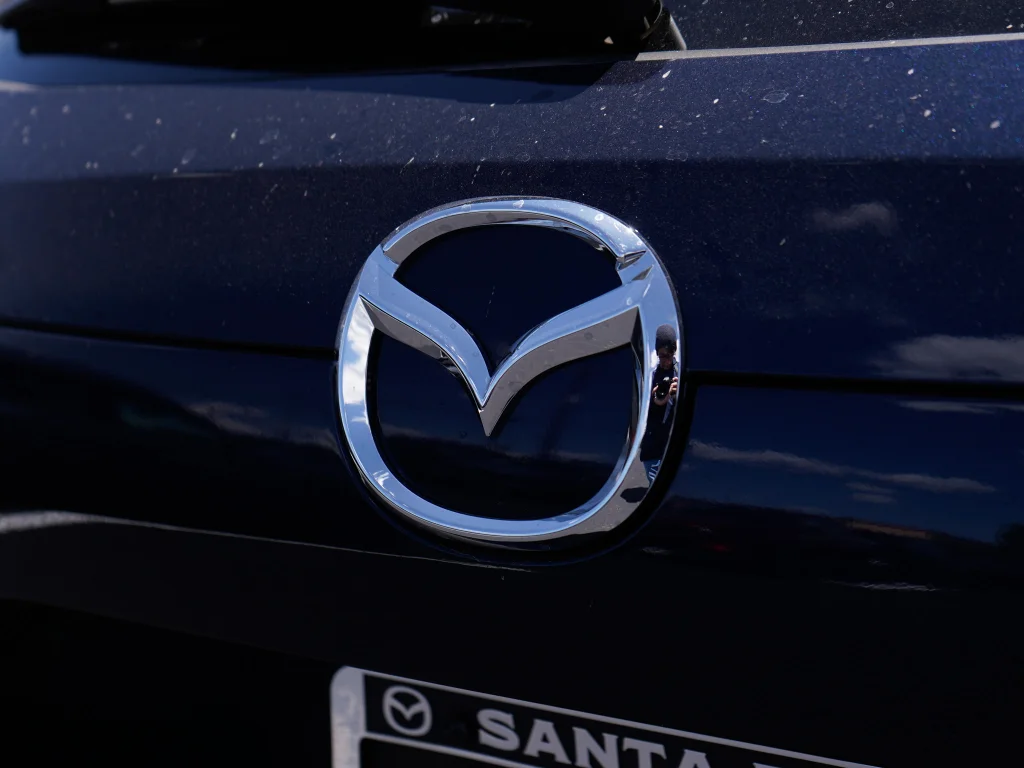 Used 2025 Deep Crystal Blue Mica Mazda 2.5 Turbo Signature image 9