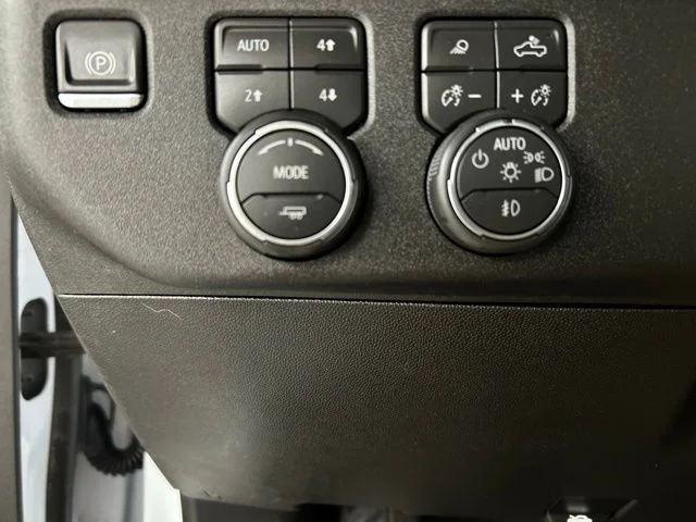 Used 2026  Chevrolet High Country image 11