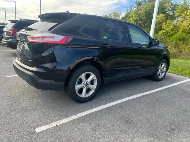 Used 2024 Black Metallic Ford SE image 8