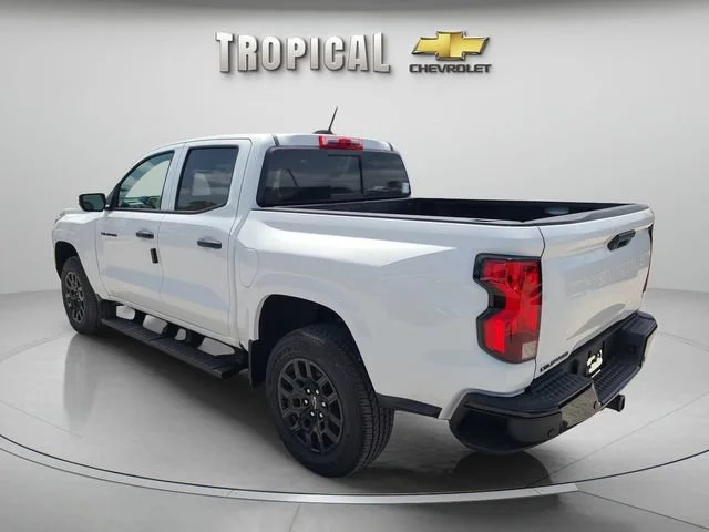 New 2026 Summit White Chevrolet WT image 3