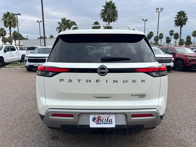 Used 2023 White Nissan Platinum image 6