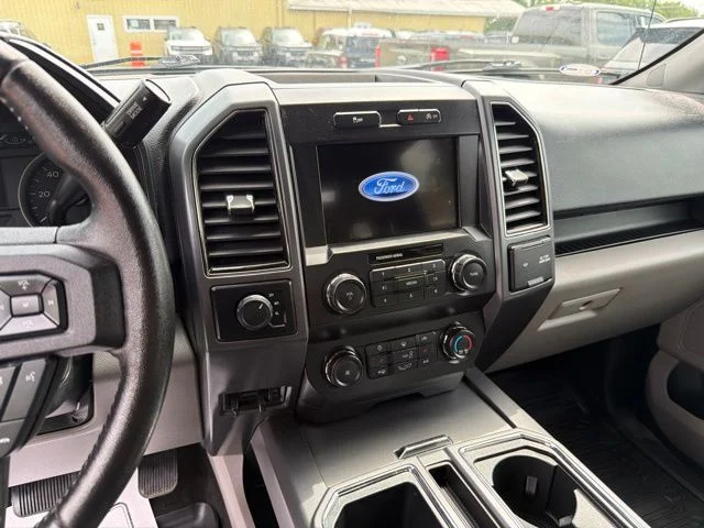 Used 2019 Agate Black Metallic Ford XLT image 21