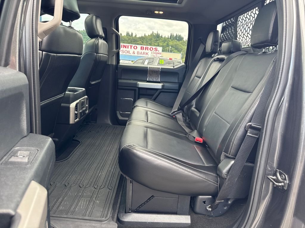 Certified Used 2018 Magnetic Metallic Ford Lariat image 34