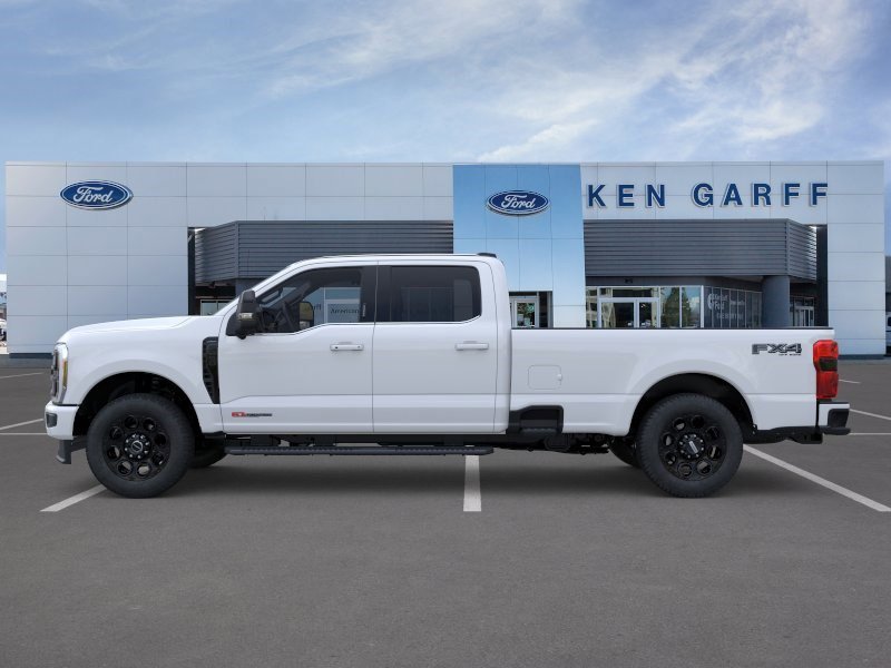 New 2026 Oxford White Ford LARIAT image 3