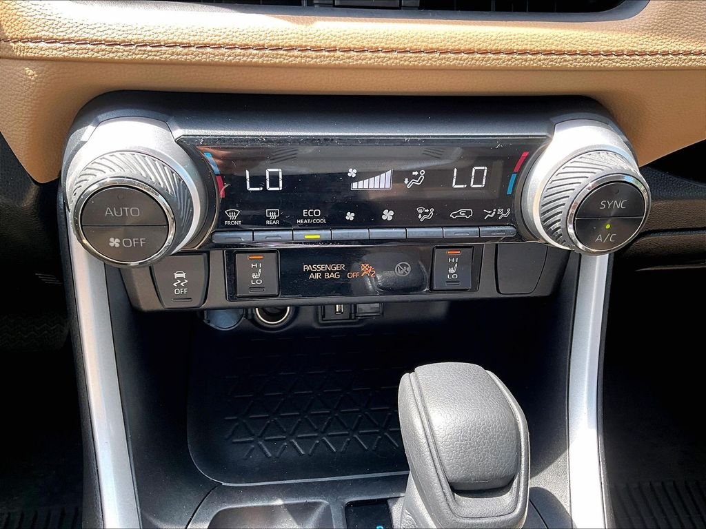 Used 2022 Midnight Black Metallic Toyota XLE image 26