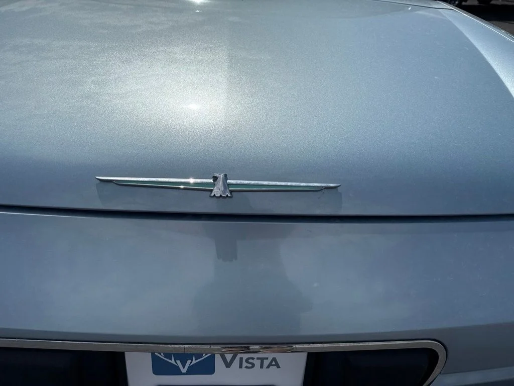 Used 2004 Blue Ford Base image 11