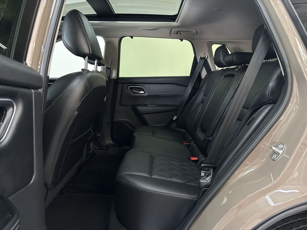 Certified Used 2025 Super Black Nissan Platinum image 16
