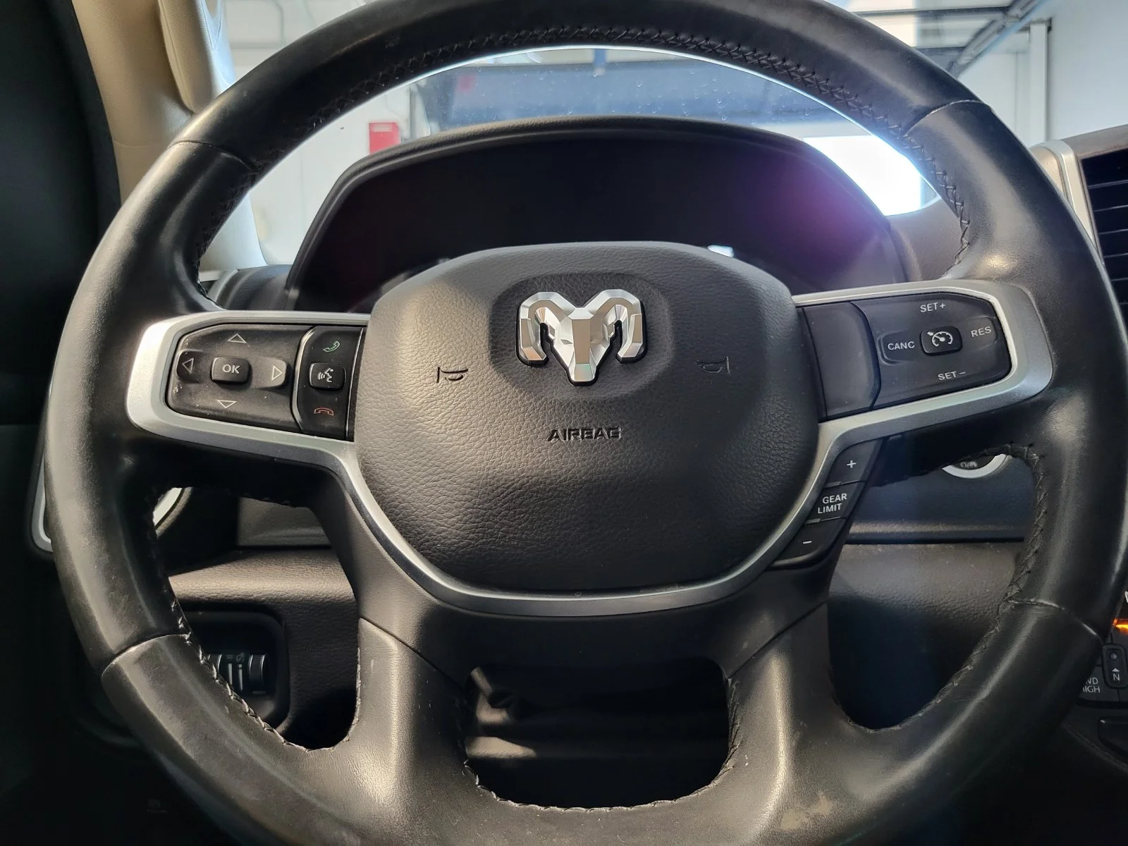 Used 2019 Gray Ram Big Horn/Lone Star image 11