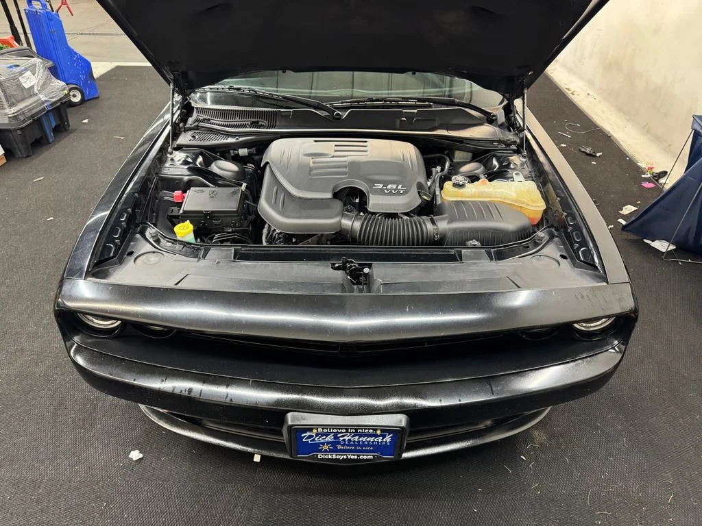 Used 2019 Black Dodge SXT image 10