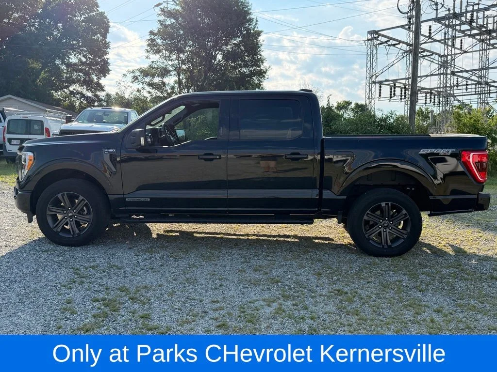 Used 2023 Black Ford XLT image 9