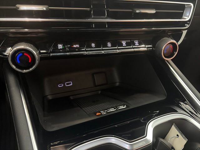 2027 Chevrolet Traverse Z71 - Photo 22