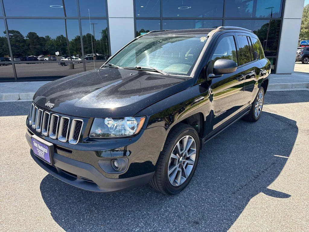 Used 2017 Black Clearcoat Jeep Sport SE FWD *Ltd Avail* image 1