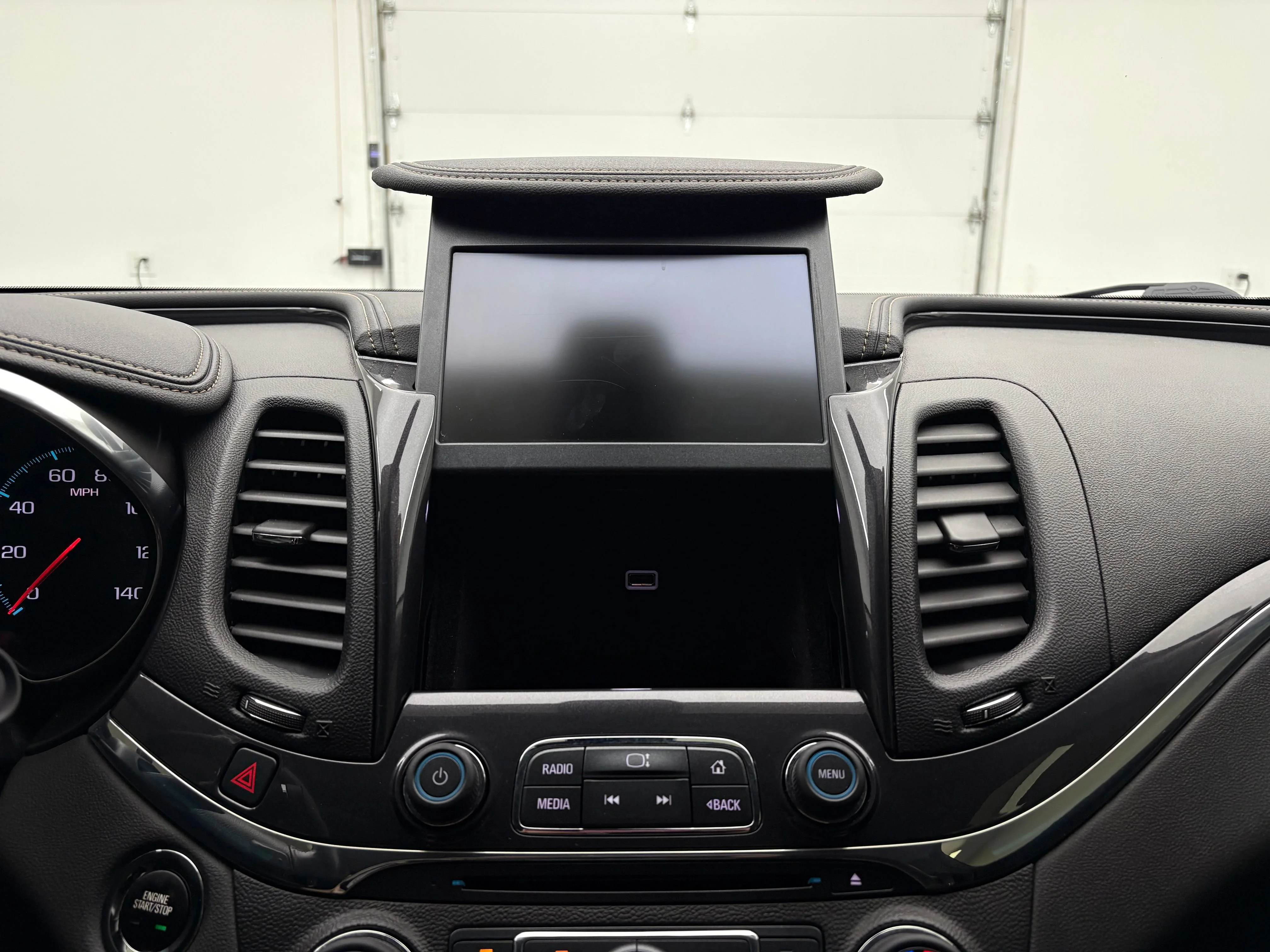 Used 2018 BLACK Chevrolet Premier image 31