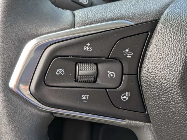 Used 2024 White Chevrolet LT image 22