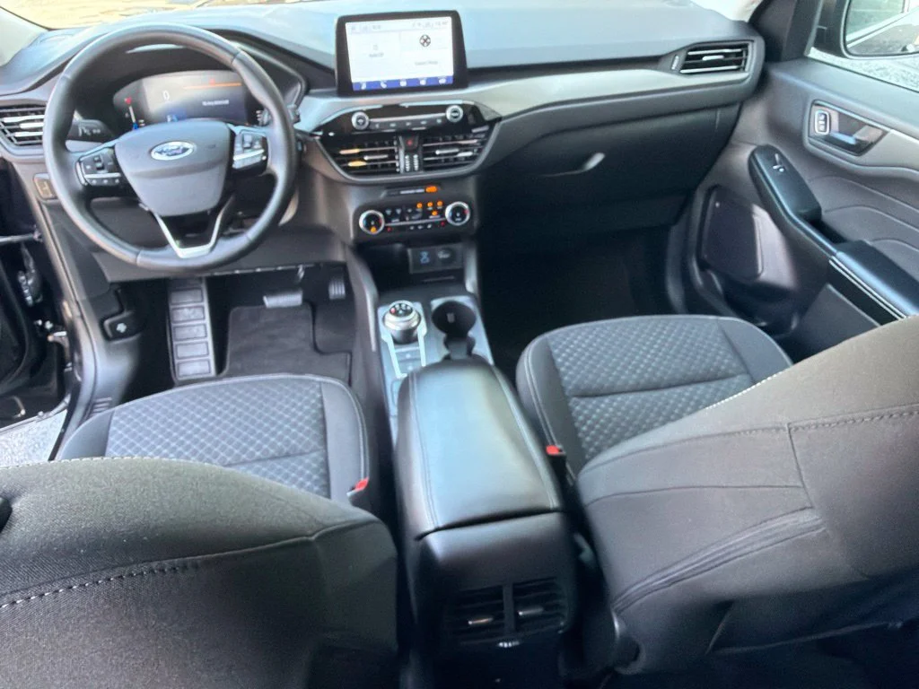 Used 2023 Agate Black Metallic Ford Active image 15