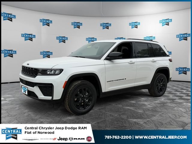 New 2026 Bright White Clear-Coat Exterior Paint Jeep Altitude image 1