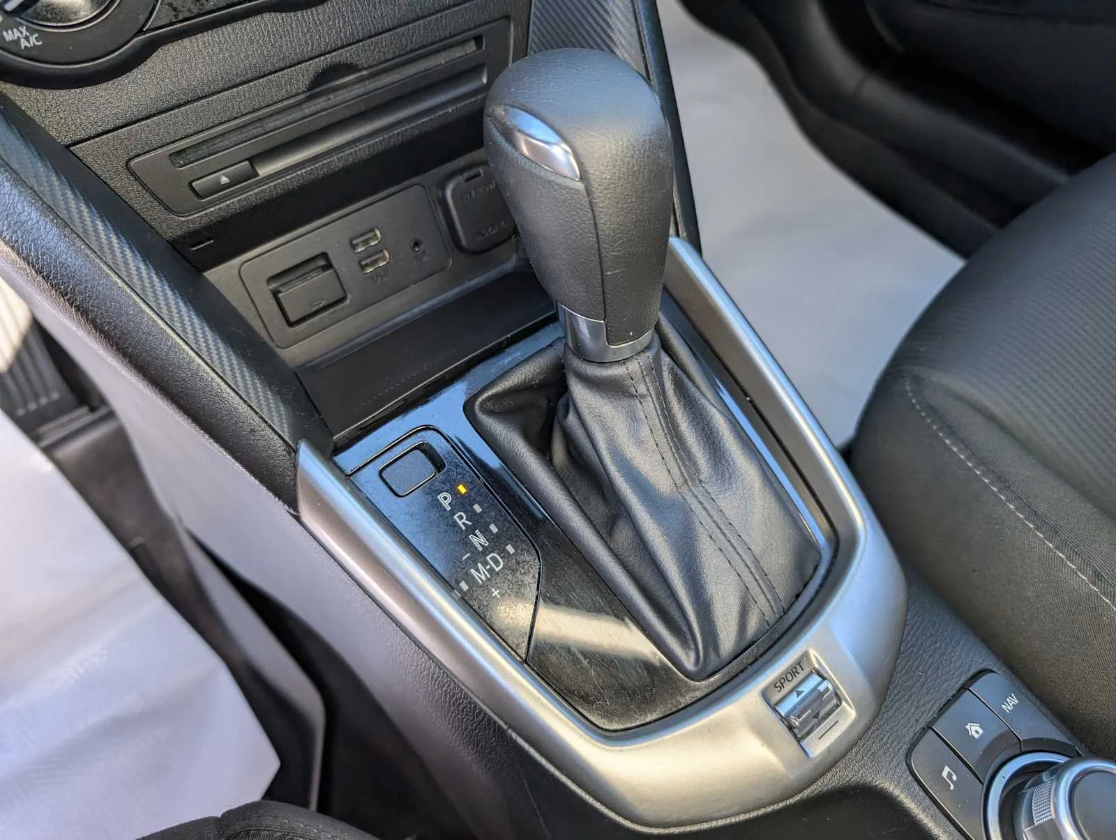 Used 2018 Deep Crystal Blue Mica Mazda Sport image 27