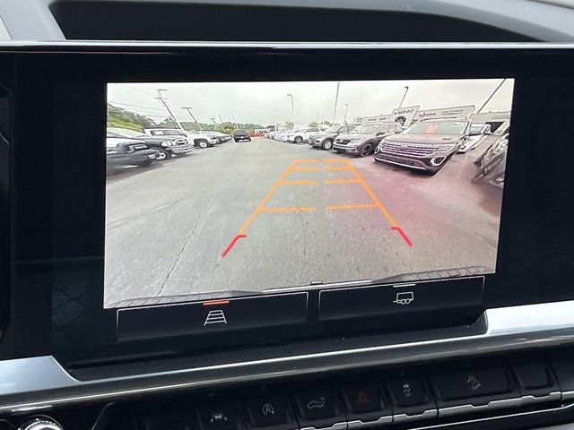 Used 2023 Silver GMC SLT image 34