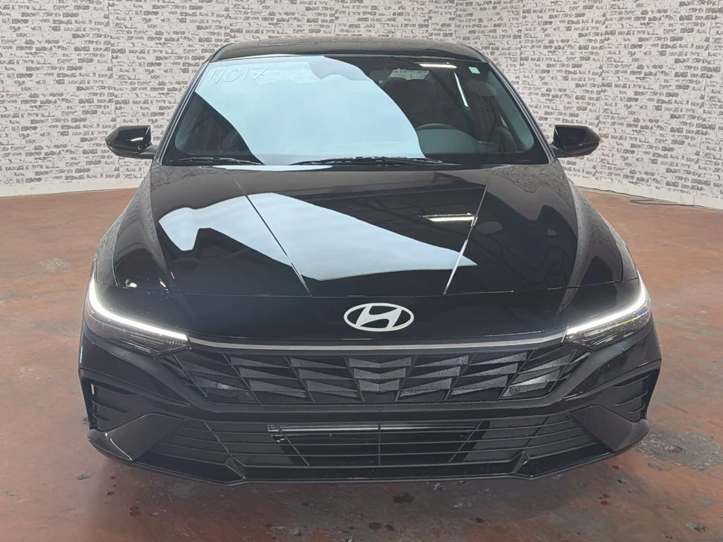 New 2026 Abyss Black Hyundai SEL Sport image 2
