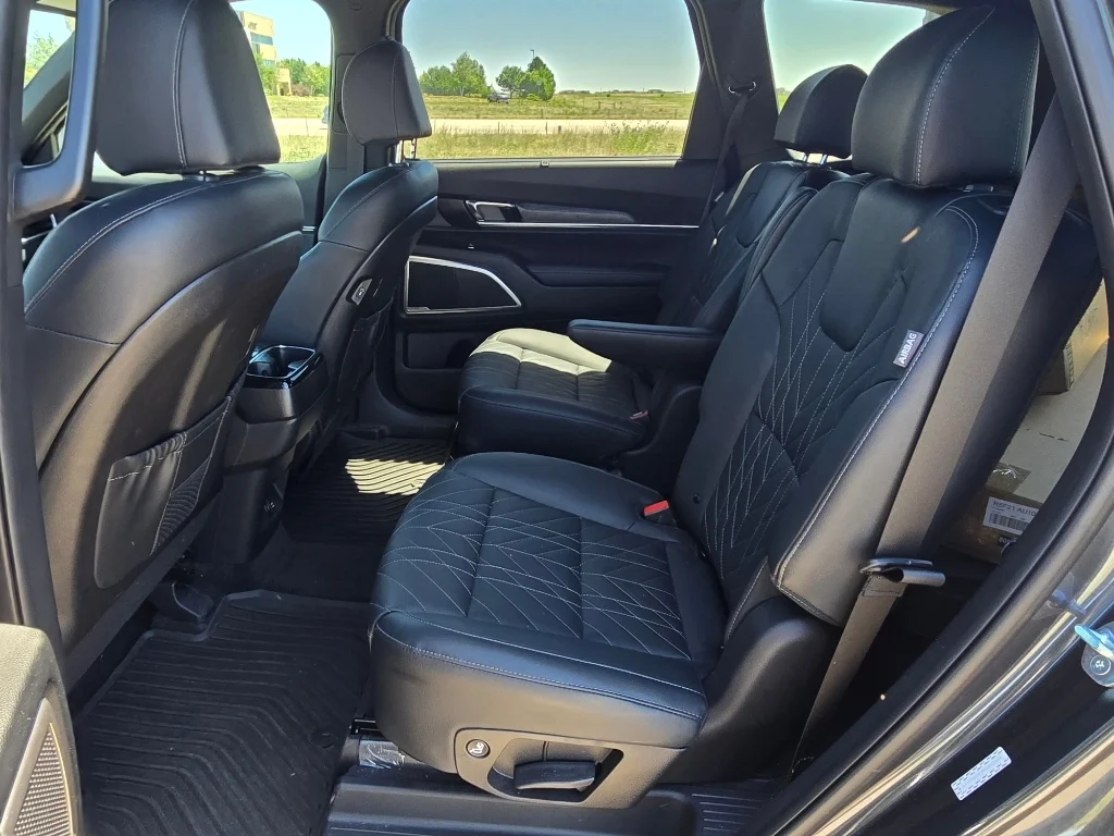 Used 2024 Gravity Gray Kia EX X-Line image 14